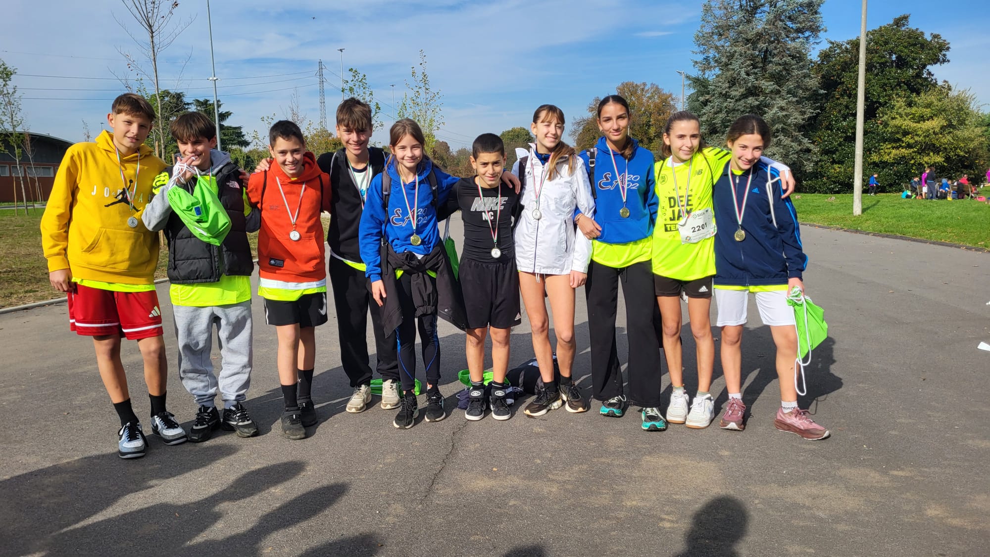 FOTO ALUNNI MEDAGLIATI.jpg